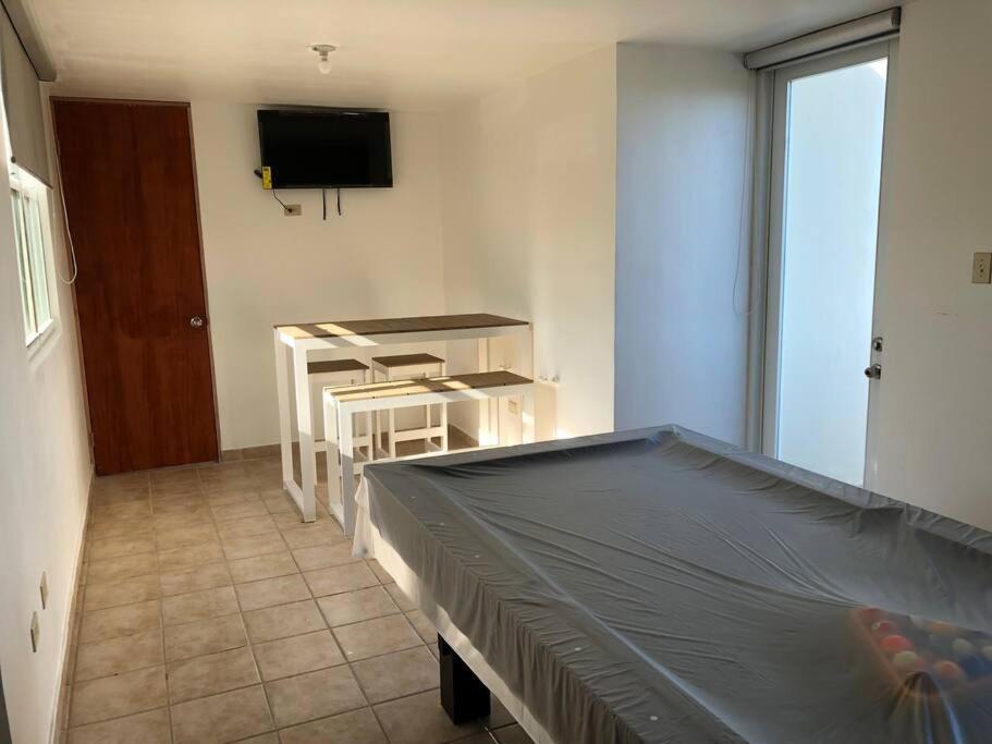 Haudimar Ph Beachfront Apt 4Br/3Bath Isabela Bagian luar foto