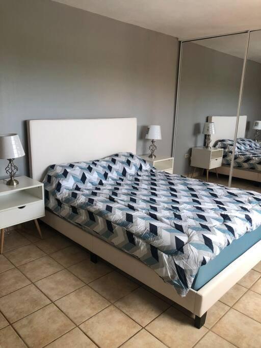 Haudimar Ph Beachfront Apt 4Br/3Bath Isabela Bagian luar foto