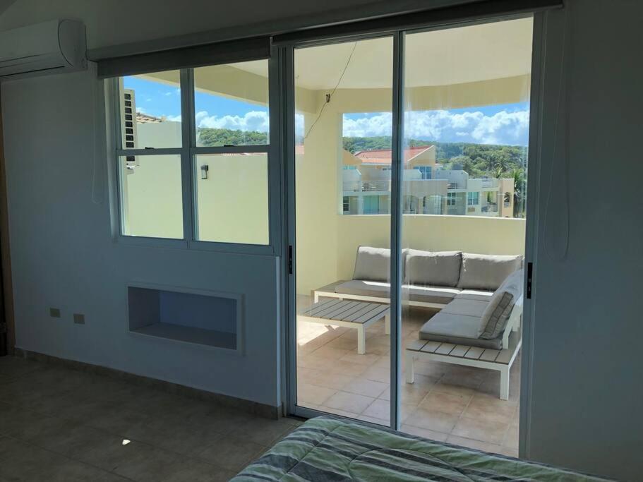 Haudimar Ph Beachfront Apt 4Br/3Bath Isabela Bagian luar foto